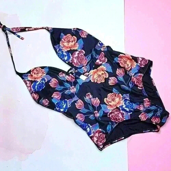 Modcloth Vintage Floral Swimsuit - Picture 1 of 5